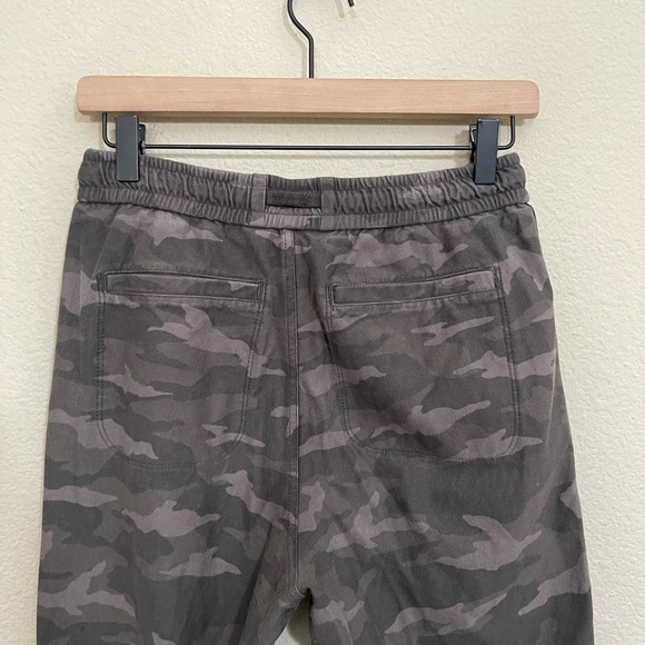 Athleta Camo Farallon Drawstring Elastic Waist Jogger Pants Black Olive Green 4 - Picture 15 of 16